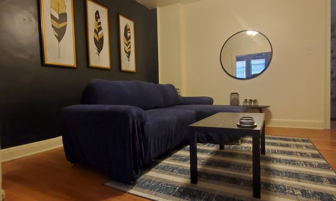 Canton Apartment | Cute getaway in Baltimore near the park