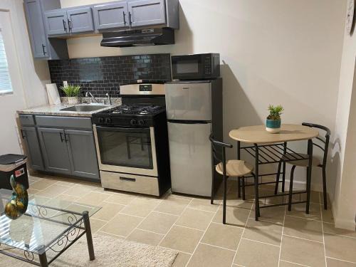 Lithonia Apartment | Cute Studio in Arbor Links