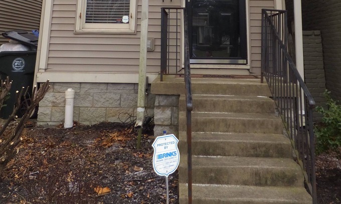 North Upper Street House | Cute Two-Story Downtown Shotgun Home