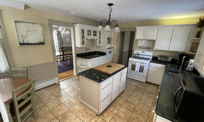 East Haven  Rutland County House | Cute Vermont house, close to ski mtn. and lakes