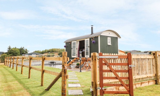 Ystrad Meurig Cottage | CWT CARON, pet friendly, country holiday cottage in Pontrhydfendigaid
