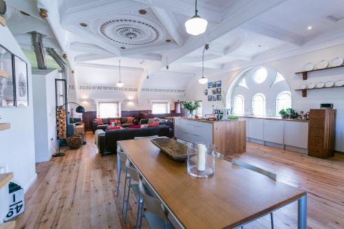 Ty Croes House | Cwyfan