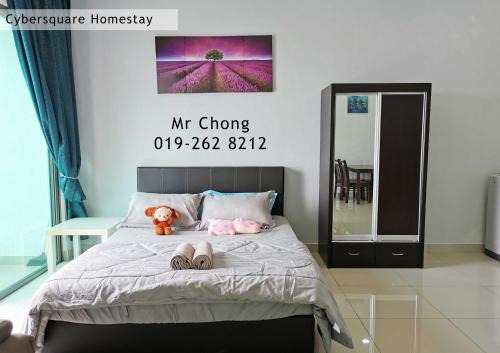 Cyberjaya Apartment | Cybersqaure Studio Suites with Netfilx @10 min walking distance to McD