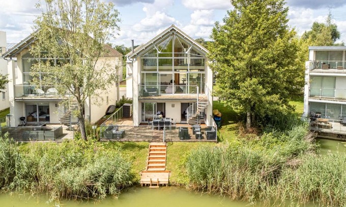 Cirencester House | Cygnet Lodge HM97 Lower Mill Estate Cotswolds