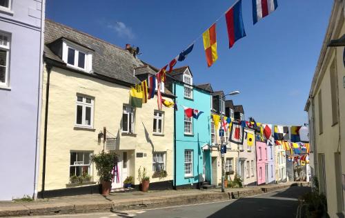 Treator House | Cyntwell Guest Accommodation