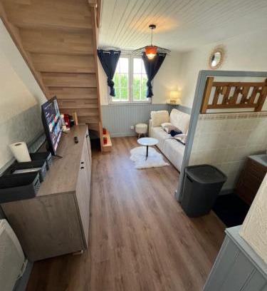 Branville House | Détente Normande