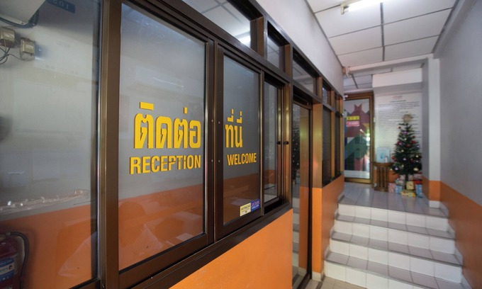 Nonthaburi Hotel | D-haus Ngamwongwan Residence
