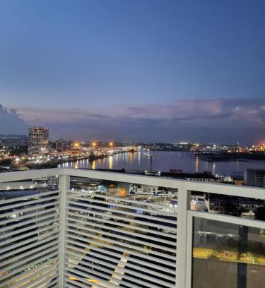 Santo Cristo Apartment | Da ponte aérea direto para o Porto Maravilha