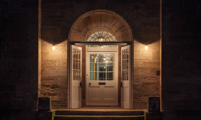 Thornhill House | Dabton House