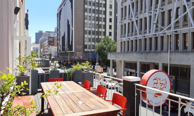 Cape Town City Centre Hotel | Daddy Long Legs Art Hotel
