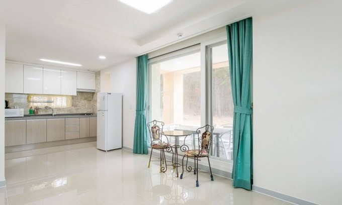Yongdam Fishing Village House | Daebudo Gold Pension