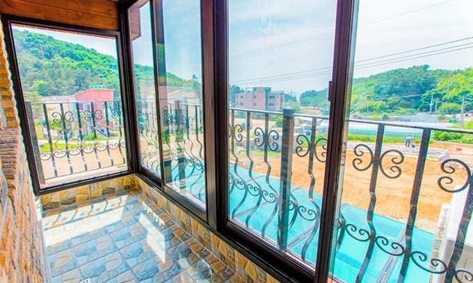 Suwon House | Daebudo Palace of Dreams Pension