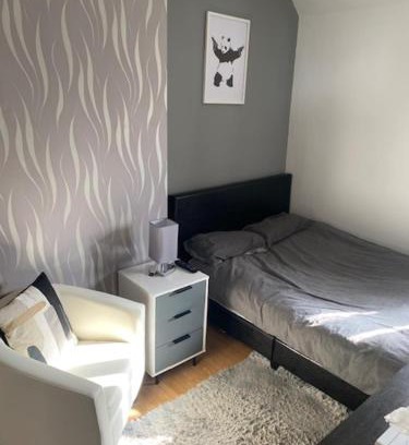 Becontree Bed & Breakfast | Dagenham Relaxation Spot