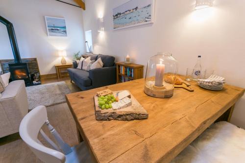 Llanfaethlu House | Daisy Moo