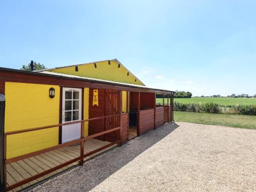 Dogdyke House | Dakota
