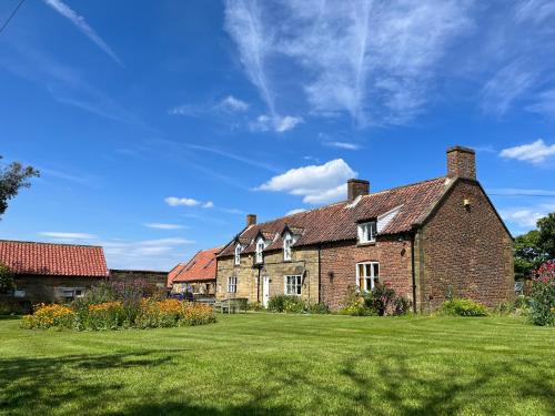 Hawsker House | Dale View Cottages and Rooms - Whitby