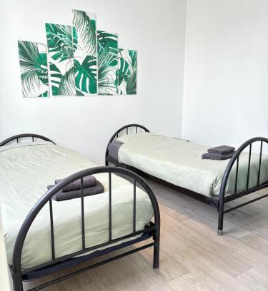 Saint-Charles du Port Apartment | Dalikyda - Le 2 Feuilles - 2 Lits - wifi - cuisine