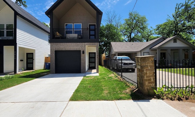 Dallas House | Dallas Home