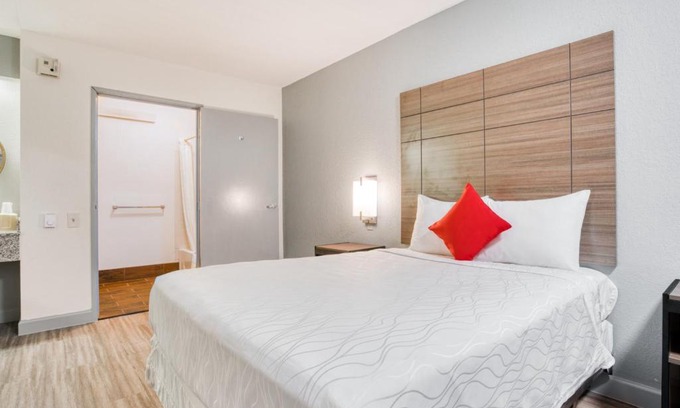 Dallas Hotel | Dallas Love Field Inn