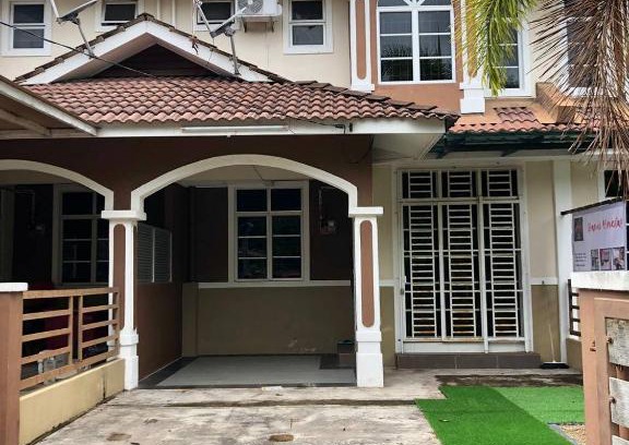 Kampung Pengkalan Maras House | Damai Homestay Kuala Terengganu