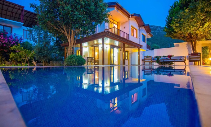 Icmeler City Center Villa | Damla Villa Soğut Village Daily Weekly Rentals