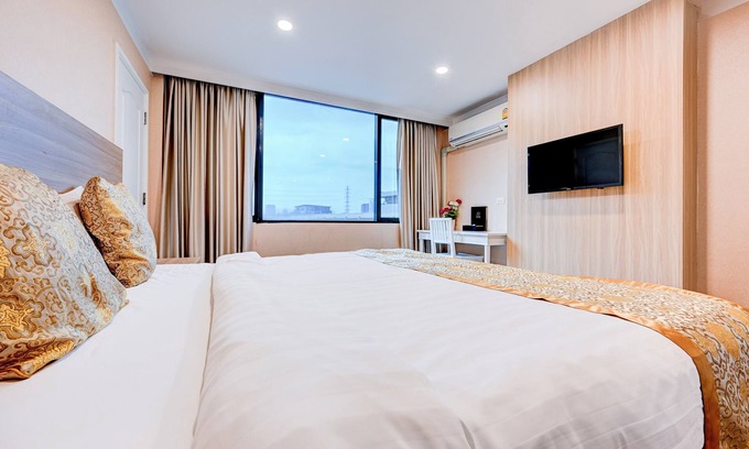 Din Daeng Hotel | Dancenter Bangkok Travellers Hotel