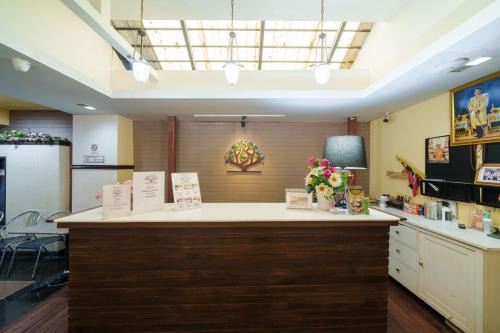 Talat Yot Apartment | Dancenter Khaosan Park Hotel