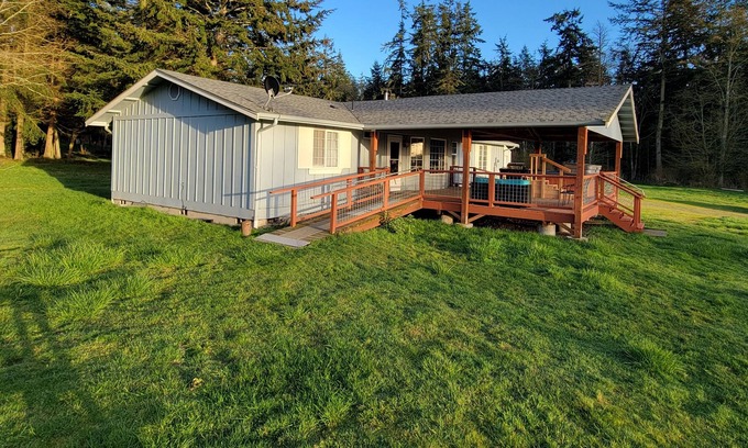 Greenbank House | Dancing Deer Farm - Dog Friendly | Hot Tub