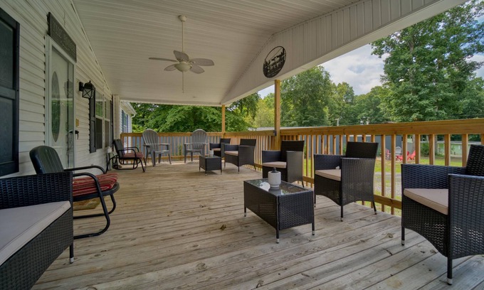 Dandridge House | Dandridge House at the Lake