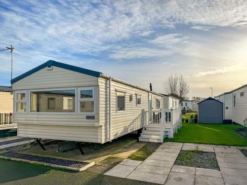 Rhyl House | Danella