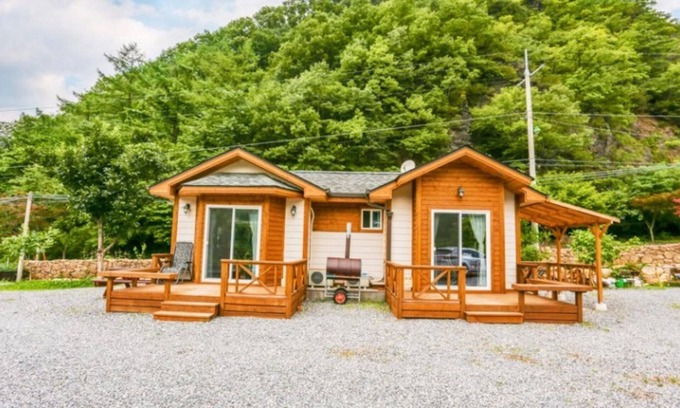 Danyang House | Danyang Owl Pension