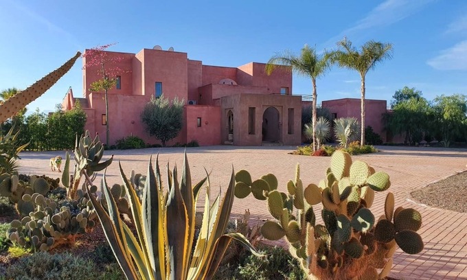 Oulad Hassoune Villa | Dar Lalla Mhalla - Superb Villa 975m2 - 5ch - Domaine 2Ha palmeraie