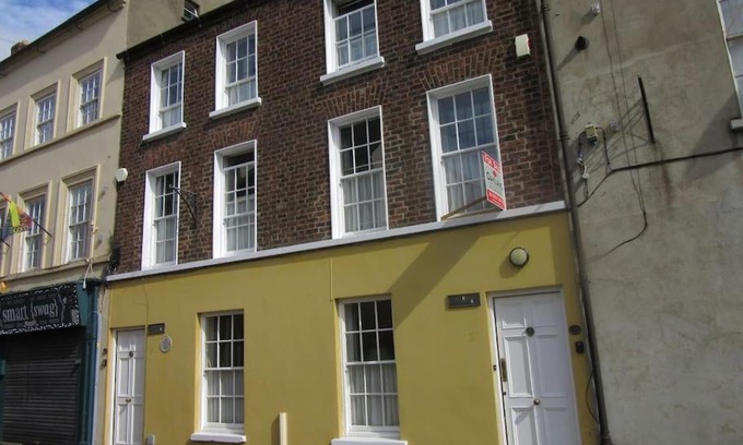 Londonderry House | Darcus Cottage