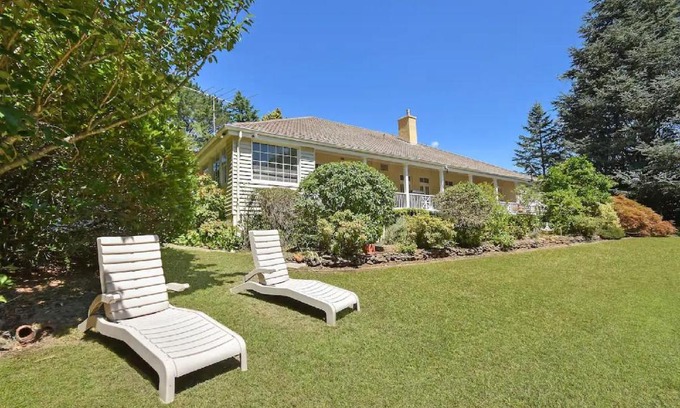 Leura House | Darjeeling