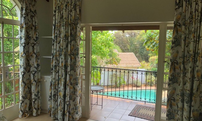 Greater Johannesburg Metropolitan Area House | Darrenwood Guest House