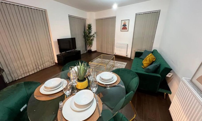 Dartford Apartment | Dartford Lux Stay 1 bedroom apartment- free parking next to station