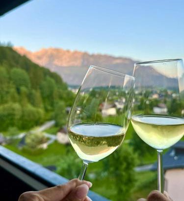 Bad Mitterndorf Apartment | Das Alpenzeit Loft mit Balkon und Grimmingblick