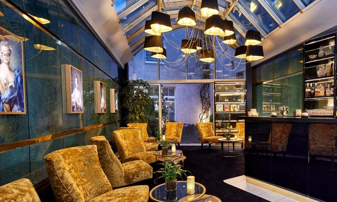 Dusseldorf Old Town Hotel | Das Carls Hotel