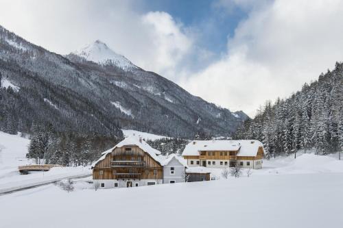 Tweng Apartment | Das Stoffngut