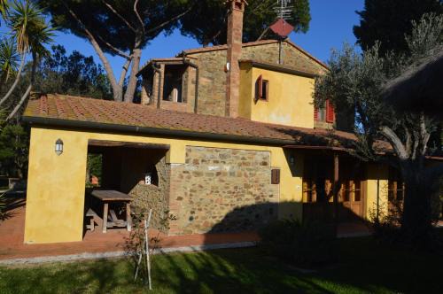 Donoratico Apartment | David bilocale wi-fi, posto auto, giardino, aria condizionata