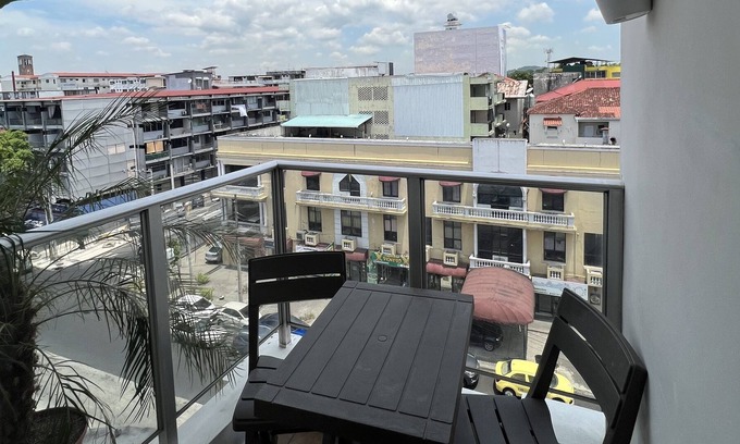 Calidonia Hotel | Davila
