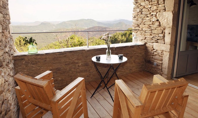 Malbosc Bed & Breakfast | Dawn of Fourniels Etoile