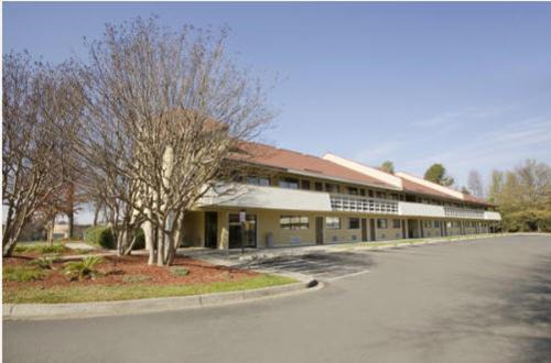 Sugar Creek Hotel | Days Inn by Wyndham Charlotte University