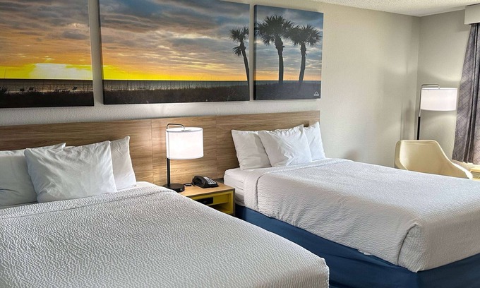 State Park Hotel | Days Inn by Wyndham Columbia NE Fort Jackson