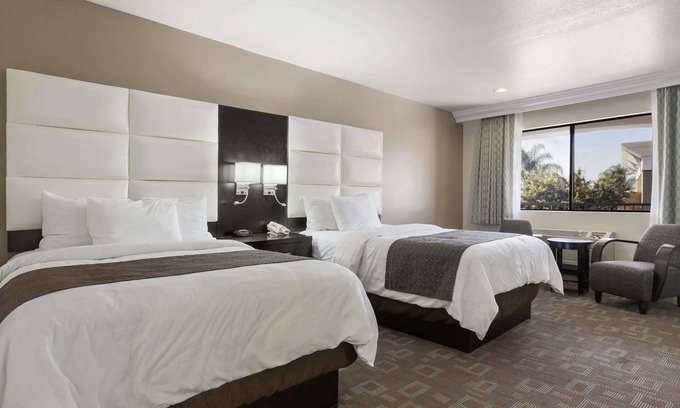 Downey Hotel | Days Inn by Wyndham Downey