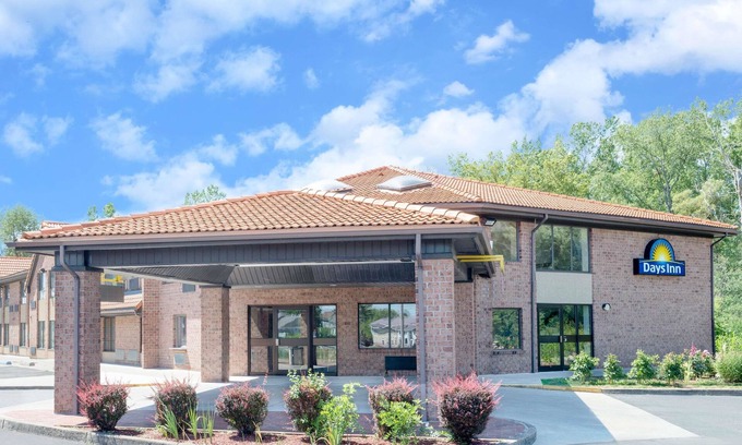 Geneva Hotel | Days Inn by Wyndham Geneva/Finger Lakes