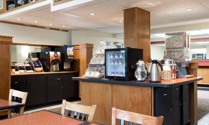 Harrisburg - Hershey Hotel | Days Inn by Wyndham Harrisburg North