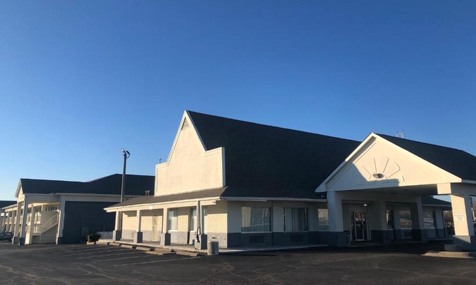 Indianapolis Hotel | Days Inn by Wyndham Indianapolis South