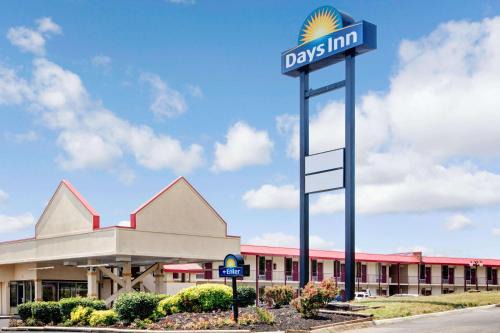 Cedar Bluff Hotel | Days Inn by Wyndham Knoxville West