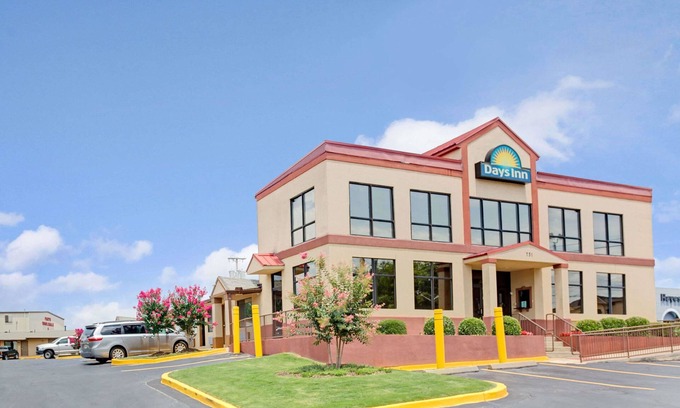 Lawrenceville Hotel | Days Inn by Wyndham Lawrenceville